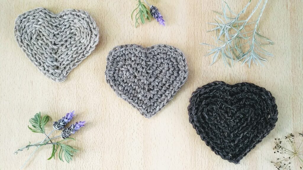 Crochet Heart Variations Using Single Crochet
