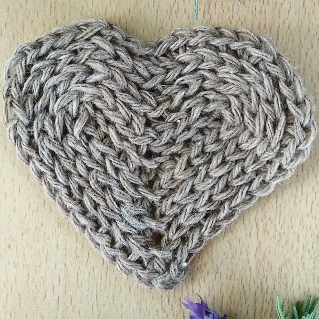 crochet heart made with camel stitch texture